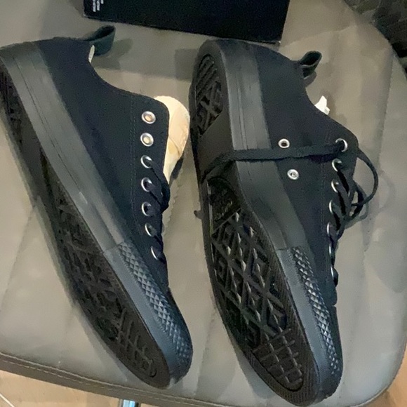 NWT NEW IN BOX CONVERSE CAMO  DETAIL ASSORTED SIZE - Picture 5 of 8